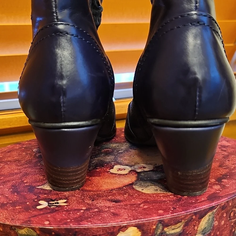 Blue Ankle Boots, Excellent Condition! - Picture 4 of 4